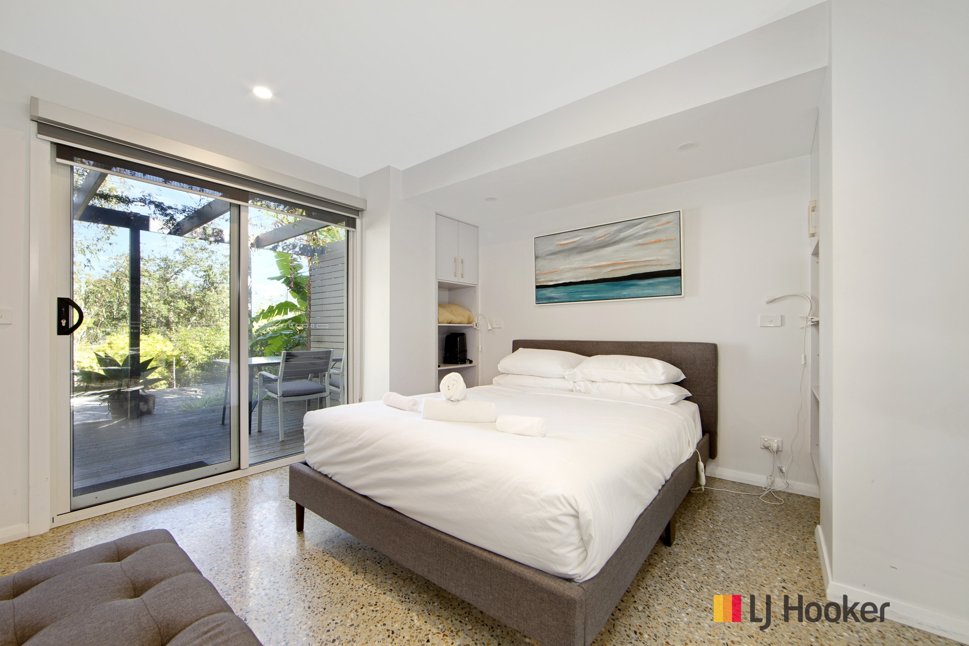 641 Beach Road, SURF BEACH
