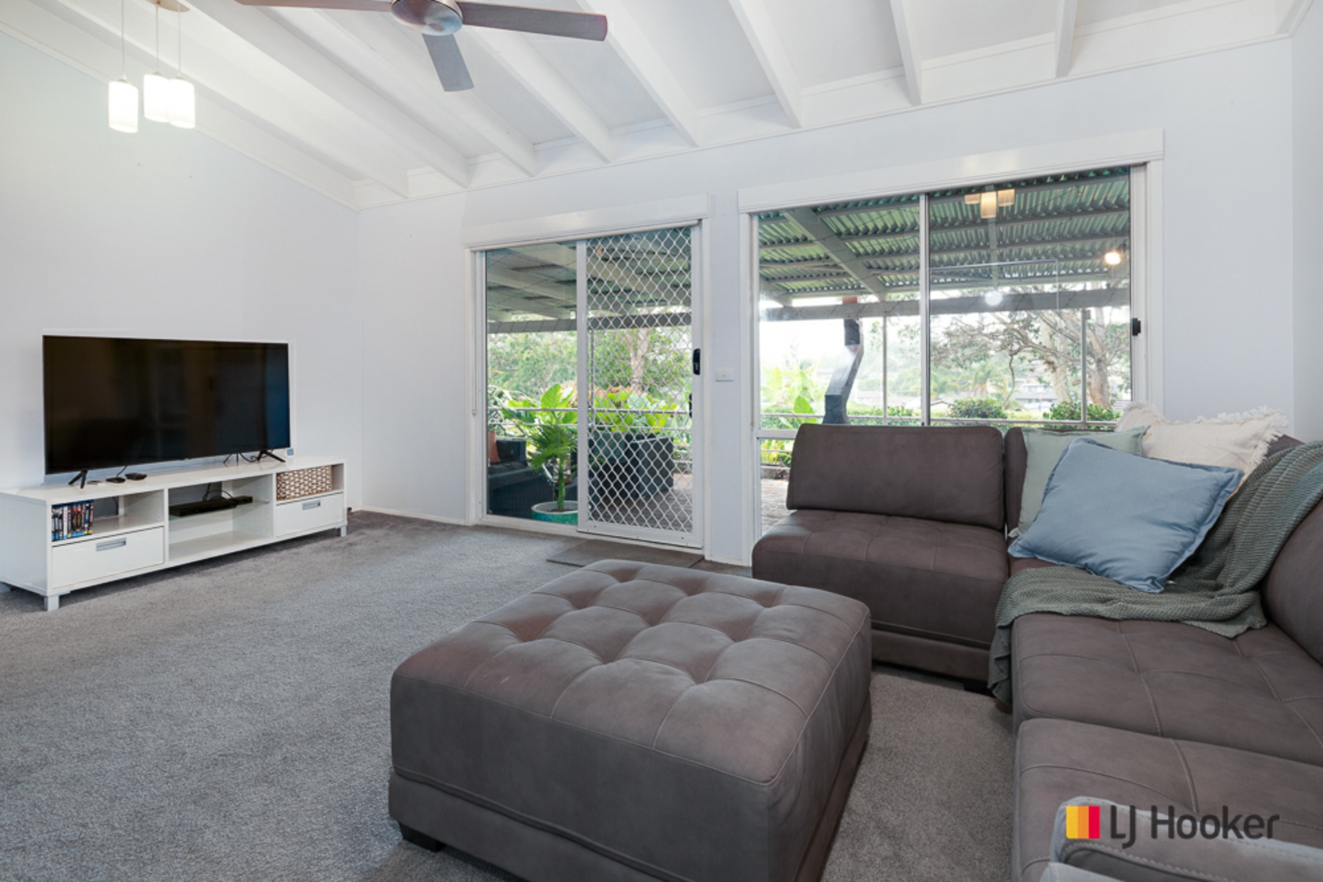 43 Edward Road, BATEHAVEN