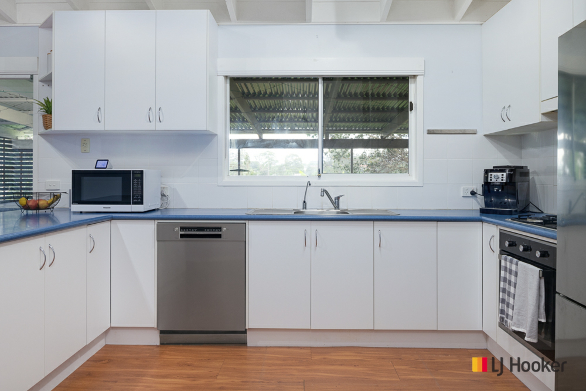 43 Edward Road, BATEHAVEN