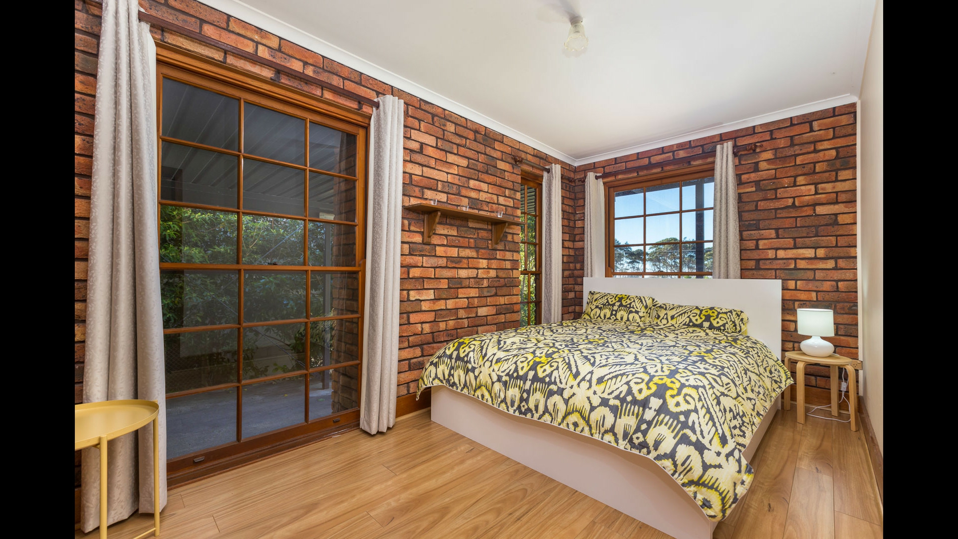 13 Illabunda Drive — photo 3 of 14