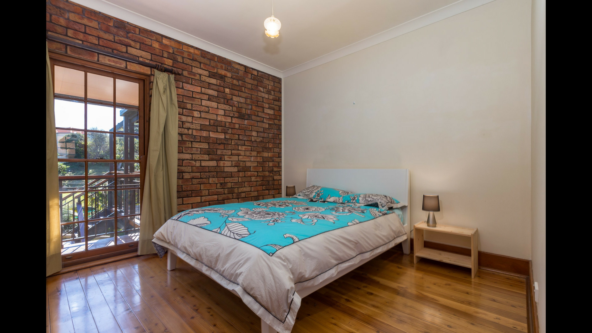13 Illabunda Drive — photo 4 of 14