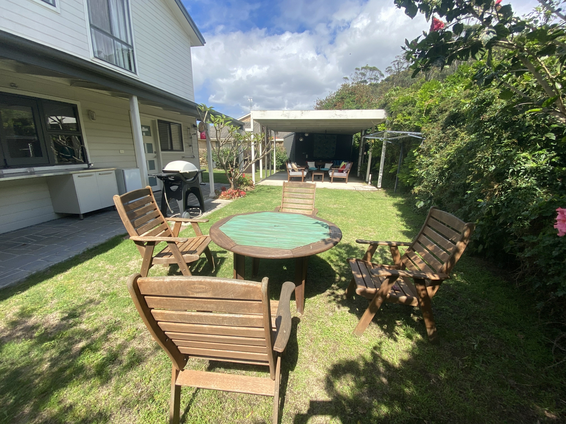 63 Sandy Place, LONG BEACH