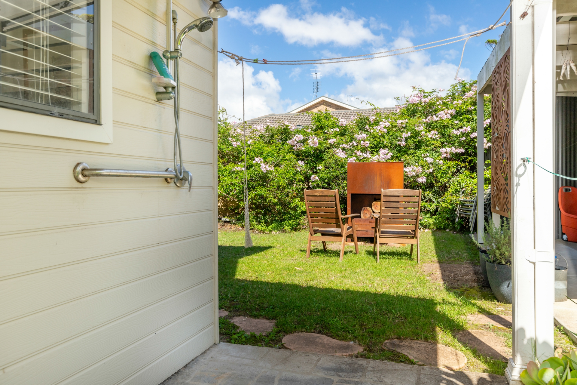 63 Sandy Place, LONG BEACH