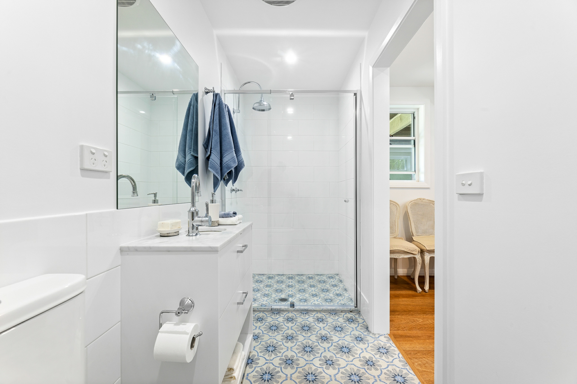 12A Illabunda Drive — photo 11 of 24