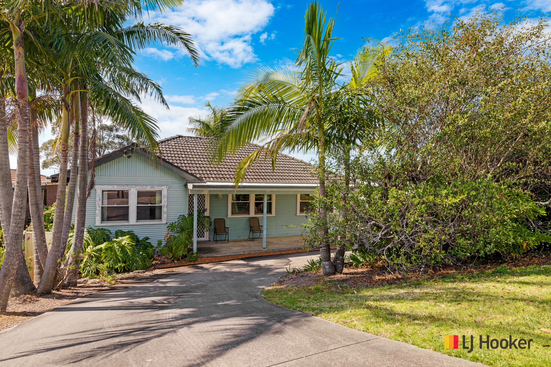 19 Pacific Street — photo from LJ Hooker Batemans Bay