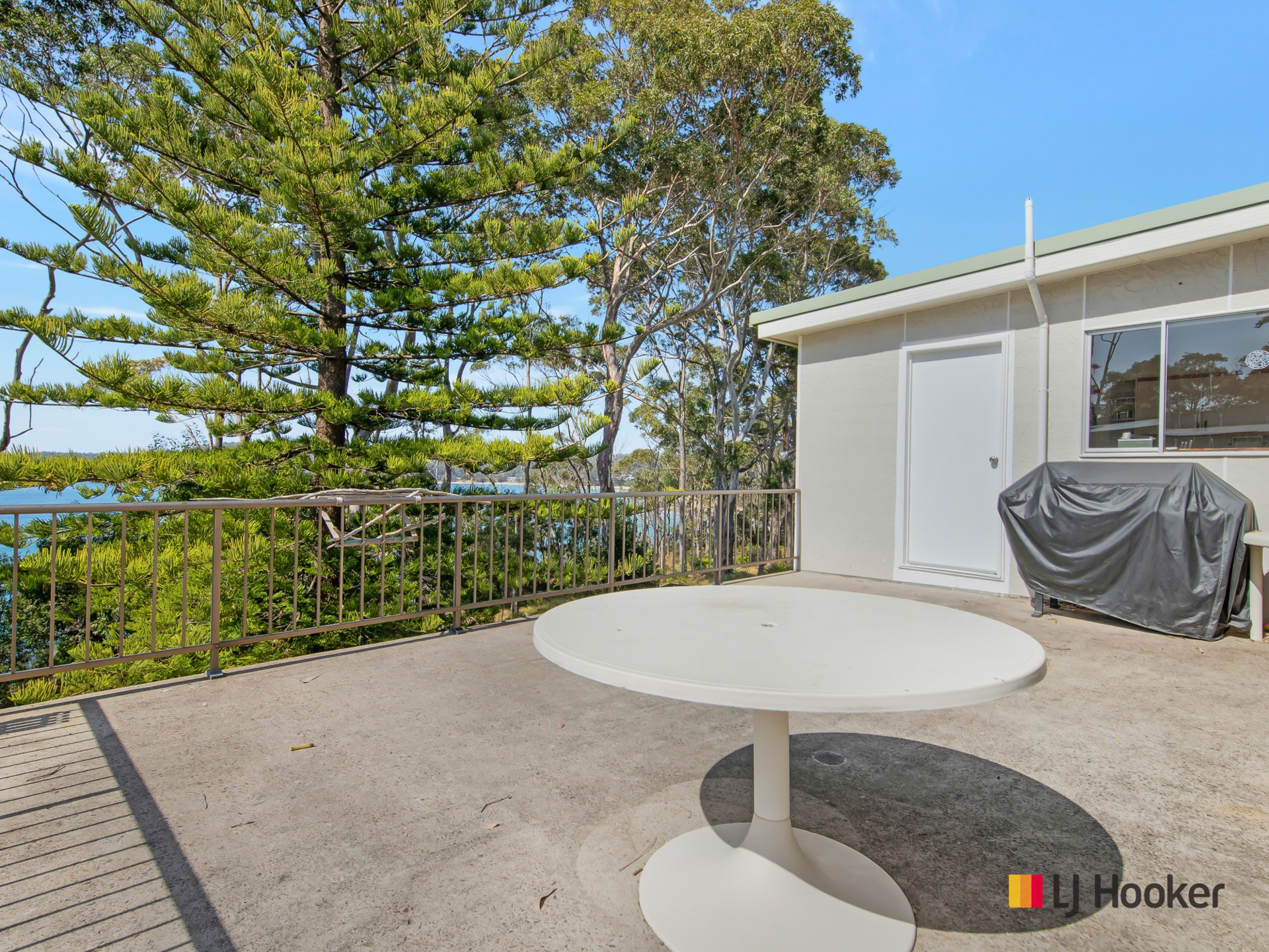 23 Barbara Crescent, DENHAMS BEACH