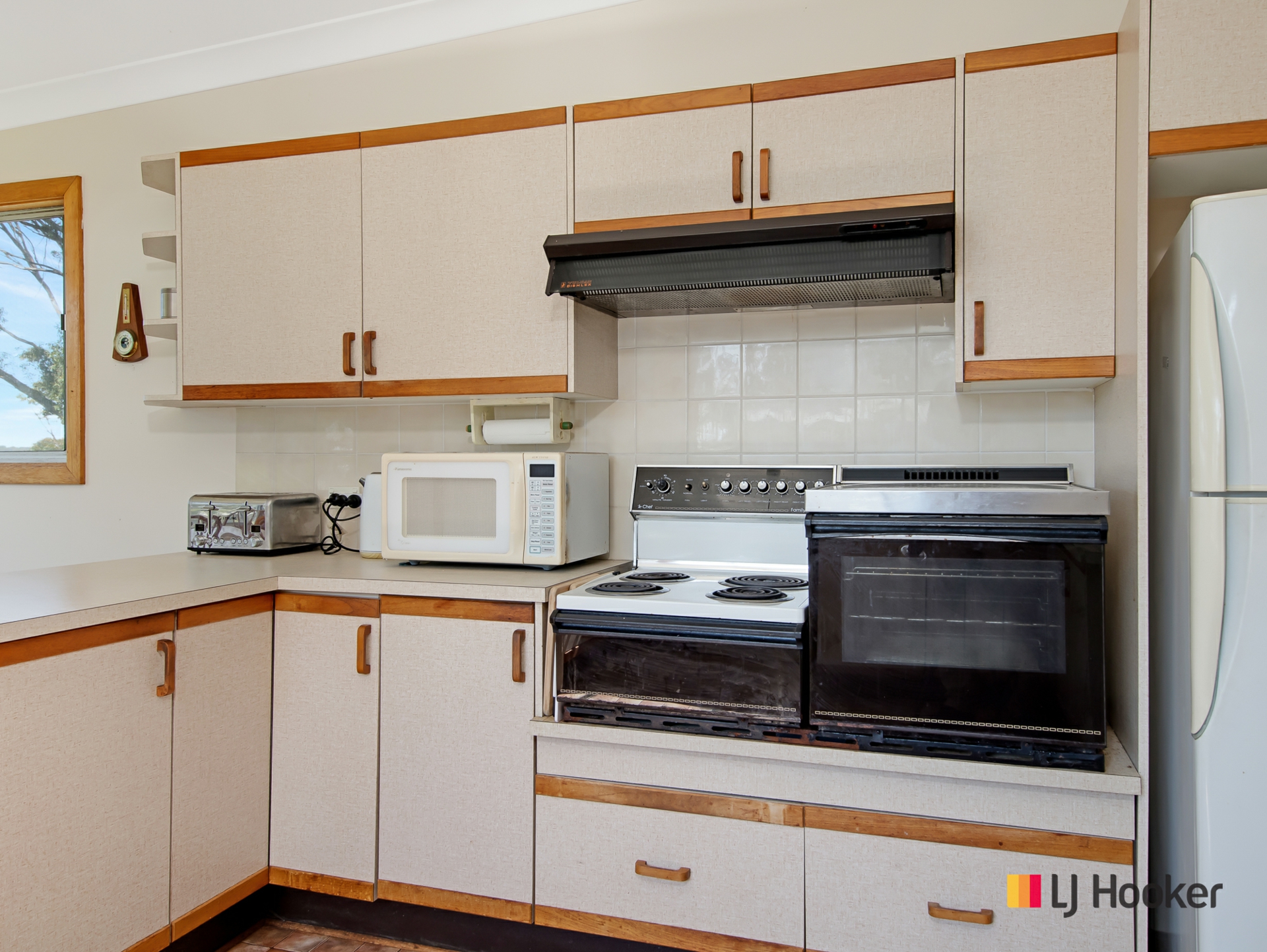 23 Barbara Crescent, DENHAMS BEACH