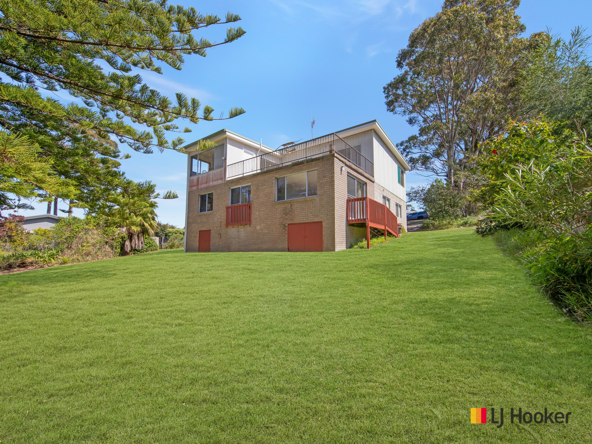 23 Barbara Crescent, DENHAMS BEACH