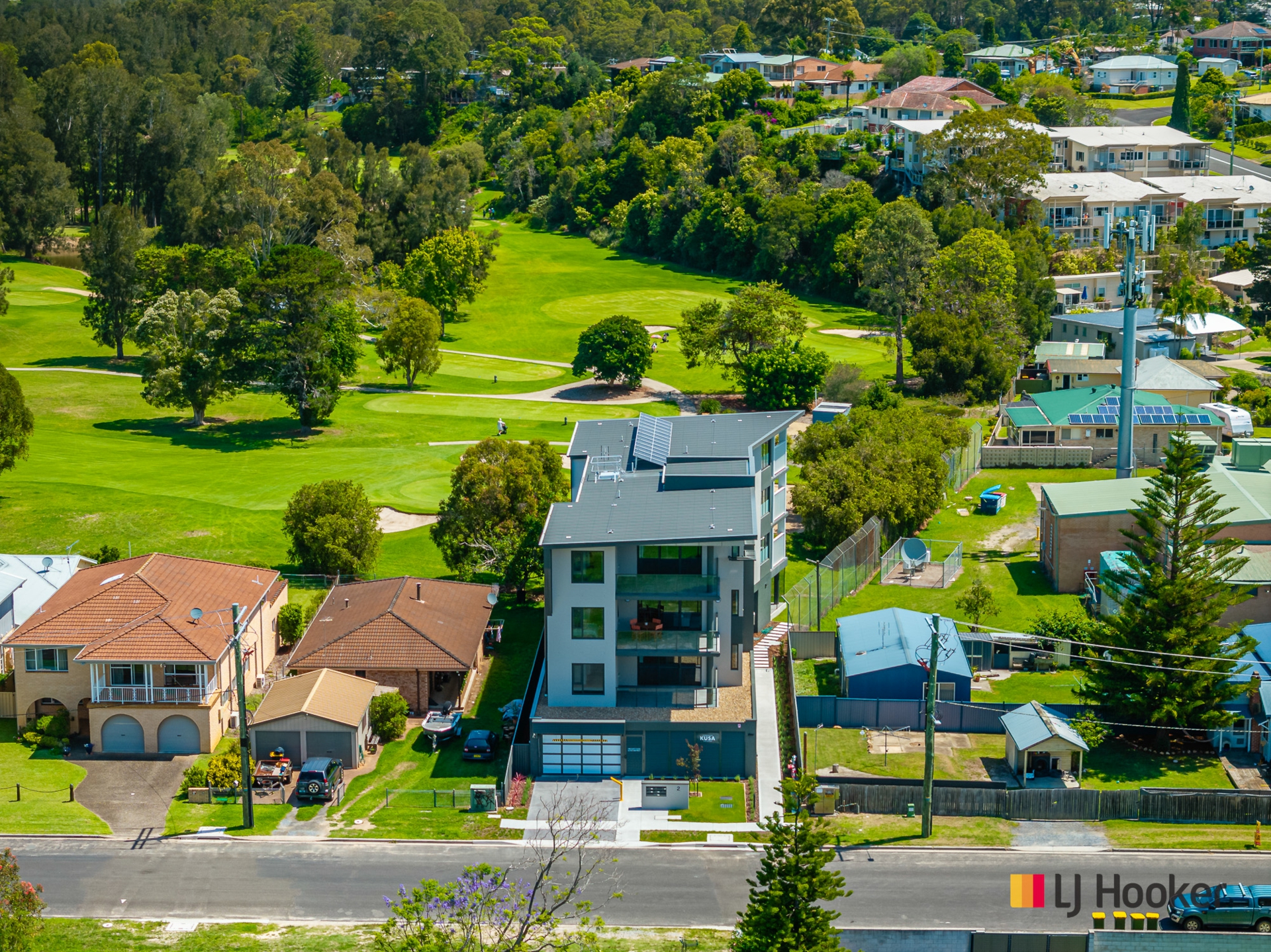 3/2 Golf Links Drive, BATEMANS BAY