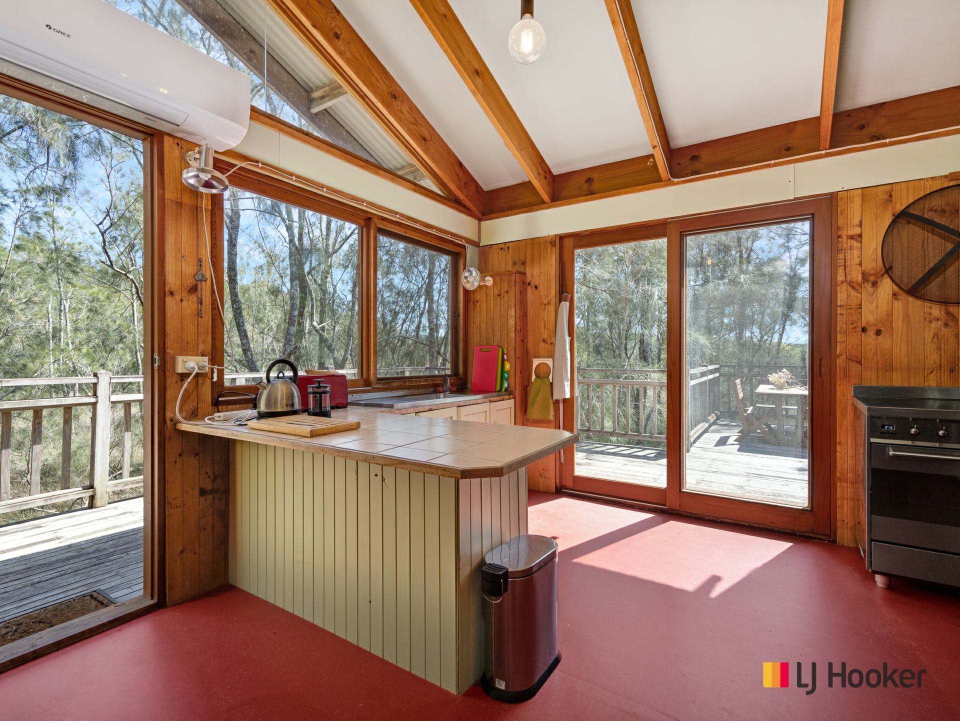 251 Annetts Parade, MOSSY POINT