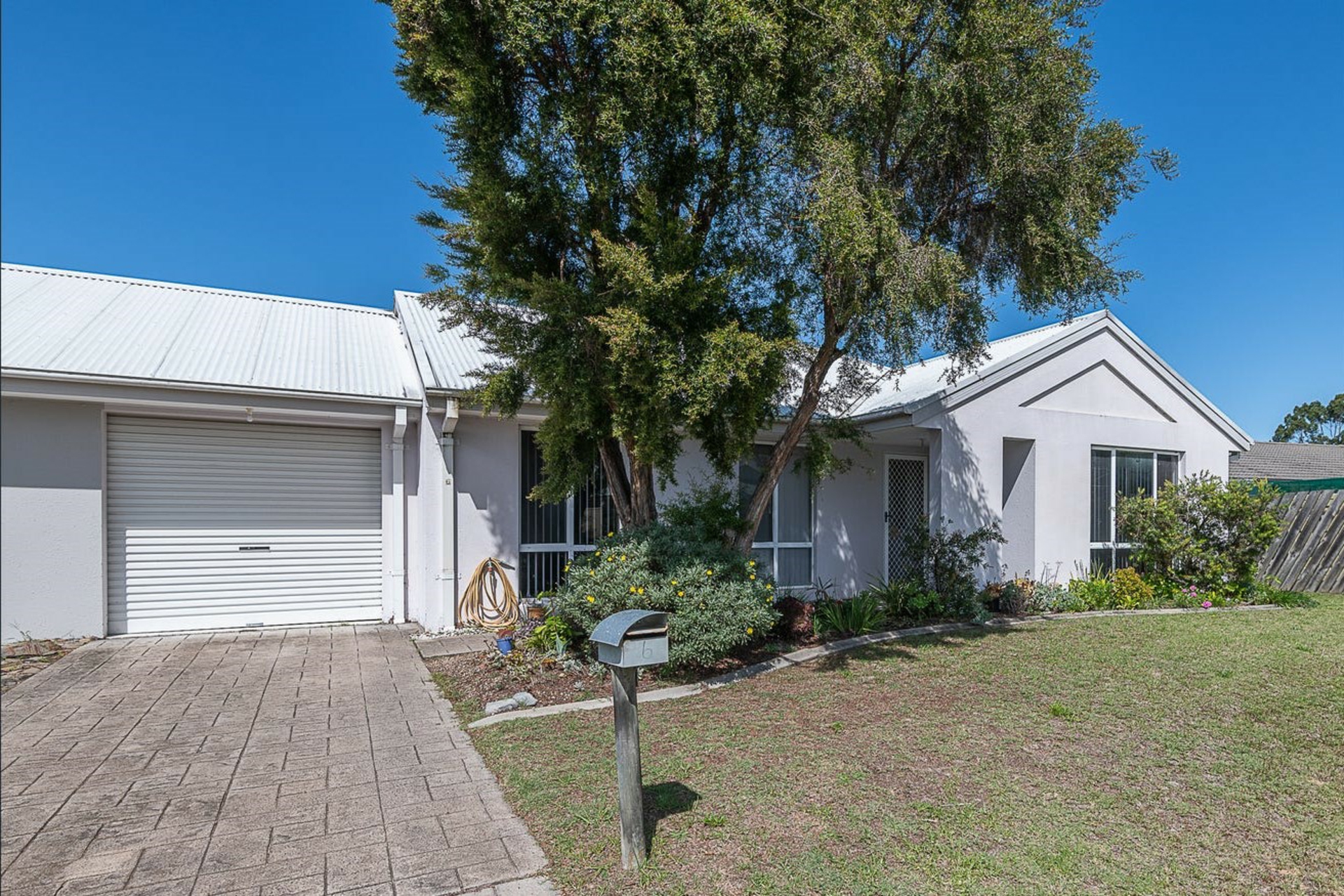 6 Suzanne Way Broulee NSW