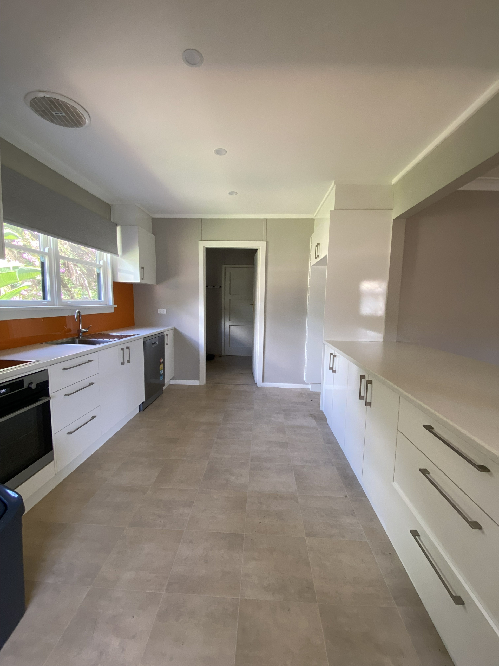90 Beach Road, BATEMANS BAY