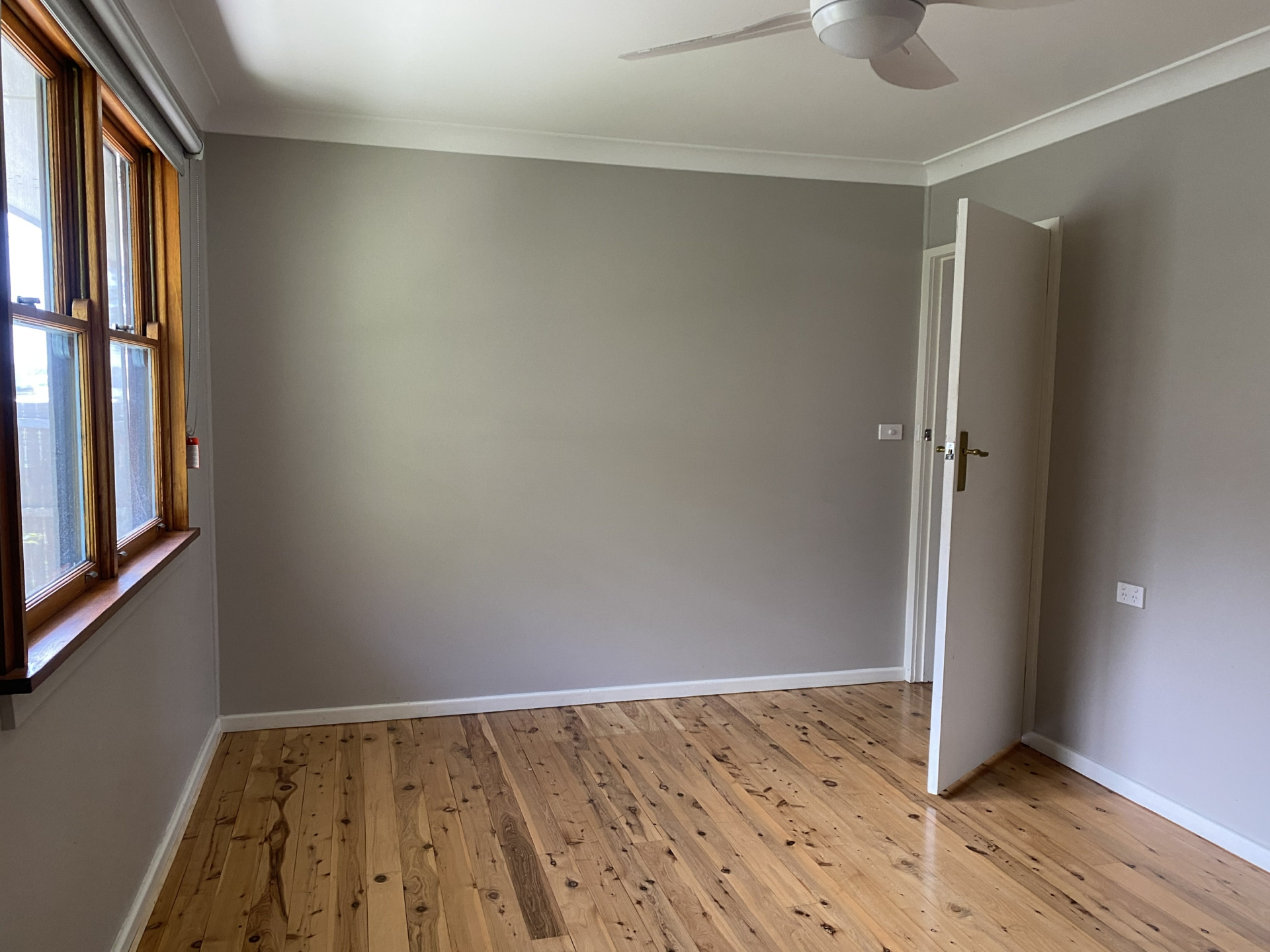 90 Beach Road, BATEMANS BAY