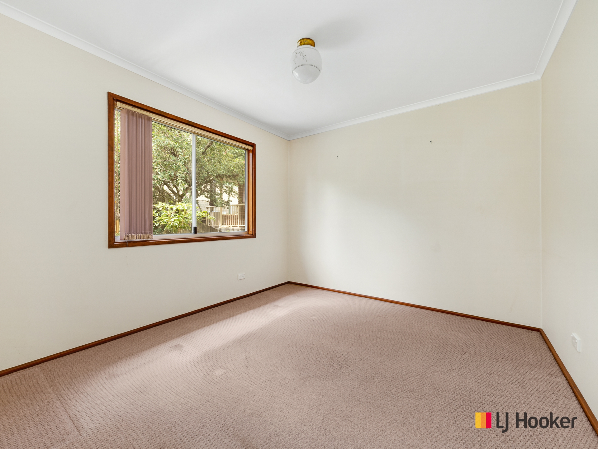16 Beauty Crescent, SURFSIDE