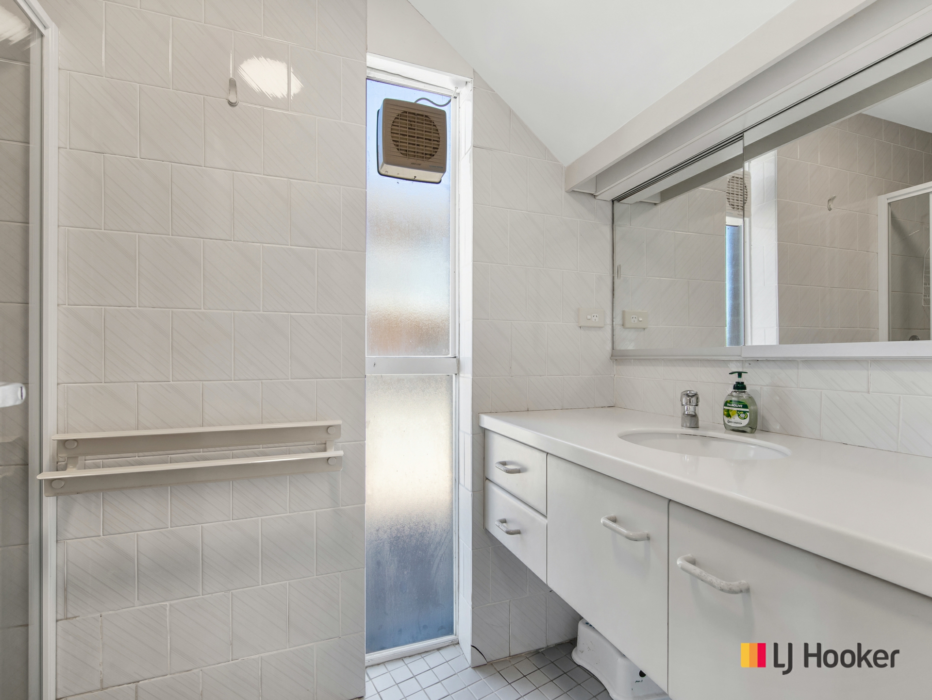 1/16 Kuppa Avenue, MALUA BAY