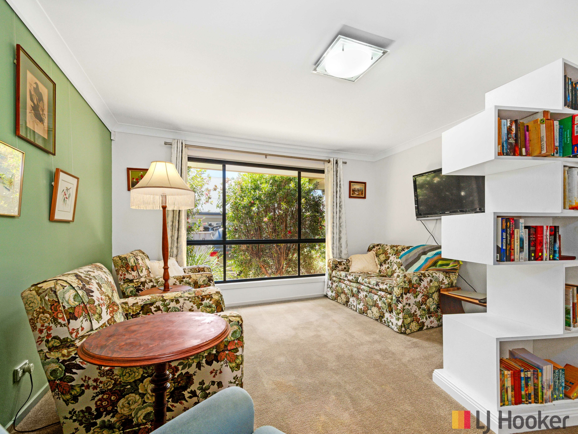 Sunshine Bay, 2536 — photo 10 of 28