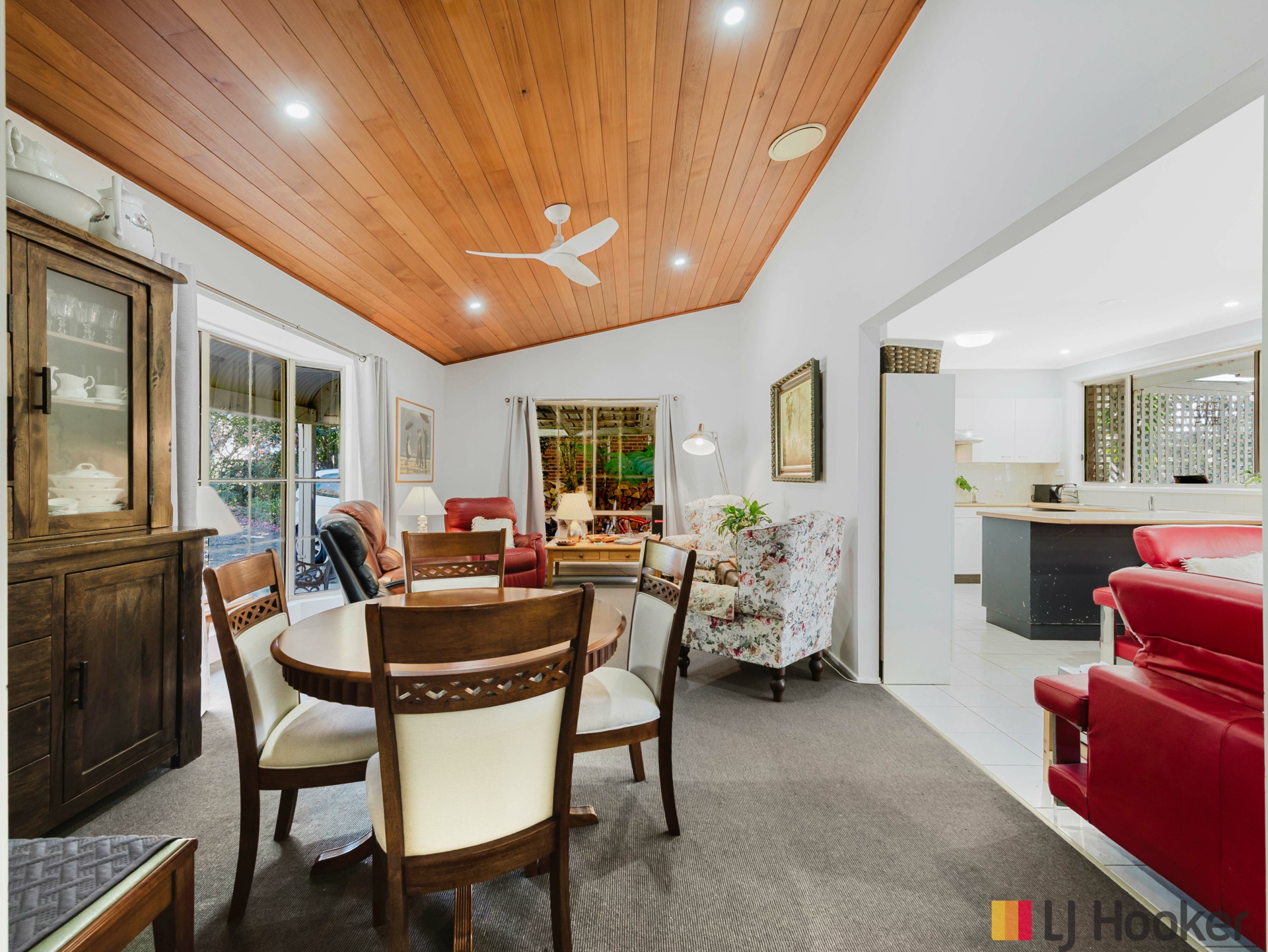 23 Thomas Mitchell Crescent — photo 4 of 30