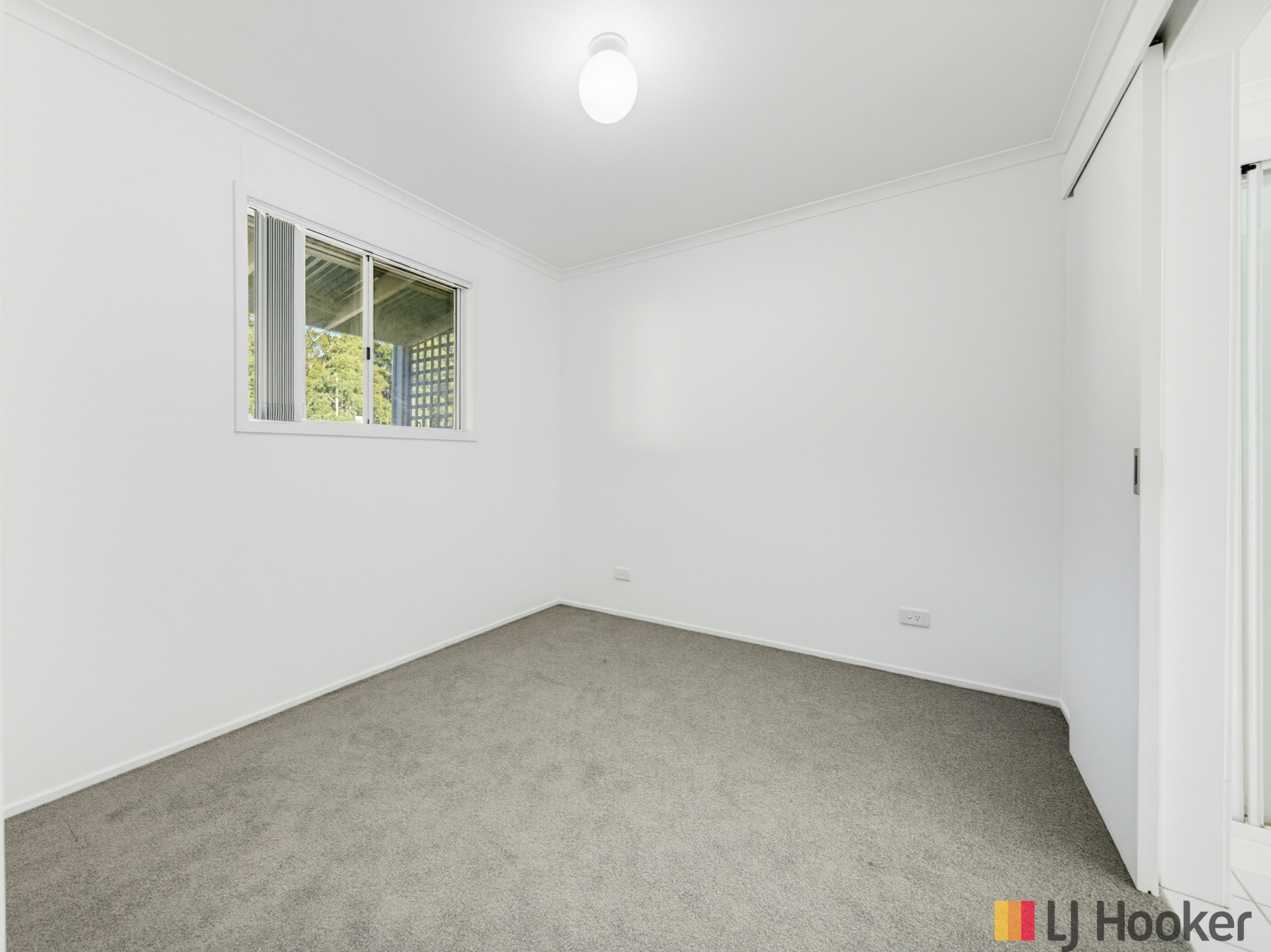 109/11195 Princes Highway — photo 8 of 29