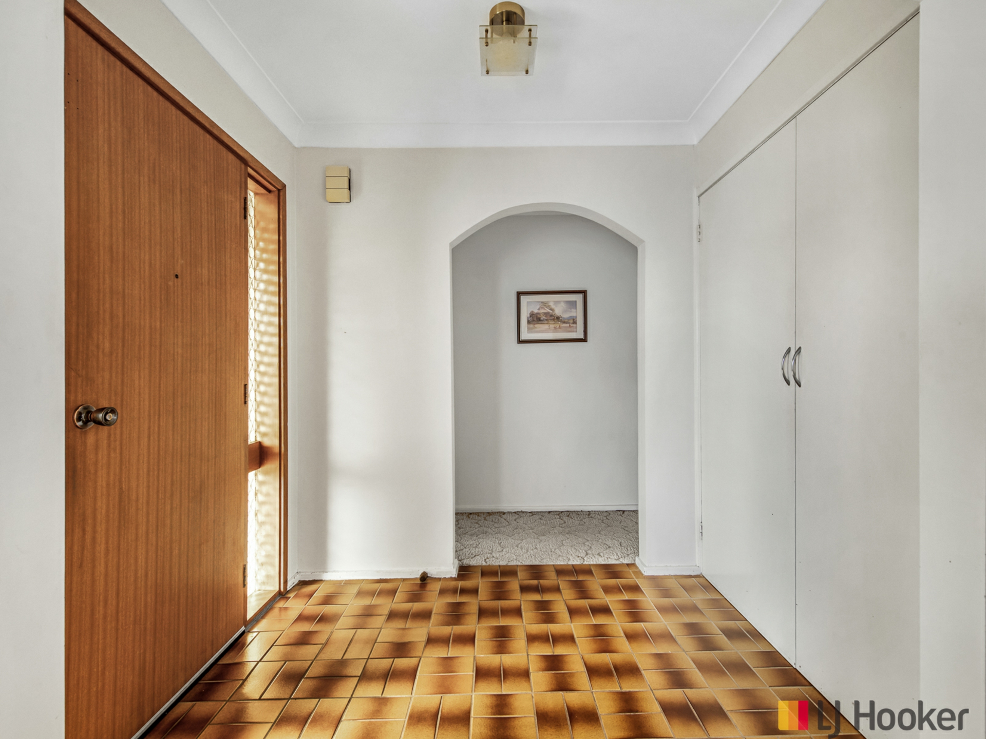 27 Pacific Road — photo 4 of 27