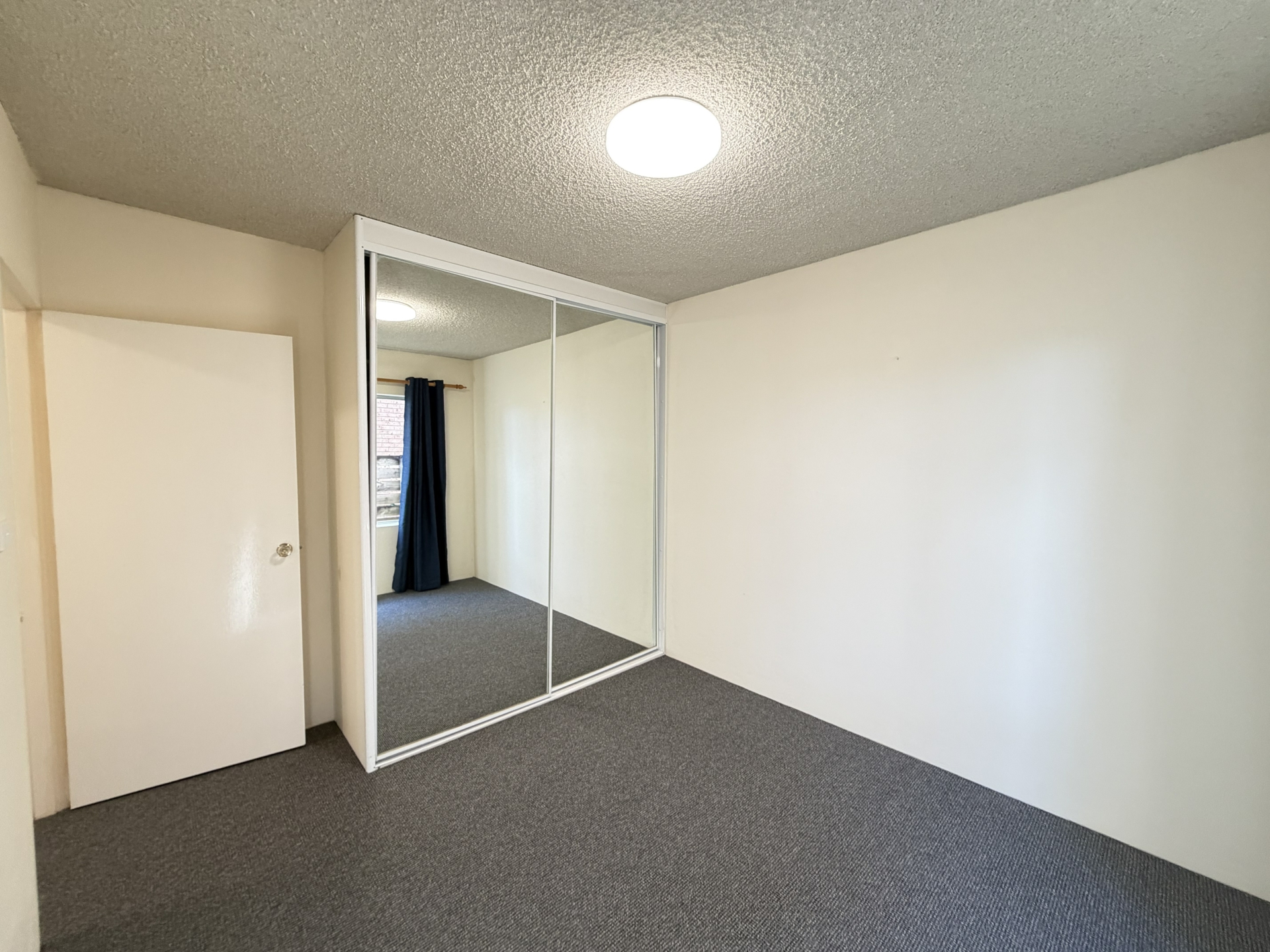 4/47 Beach Road — photo 9 of 17