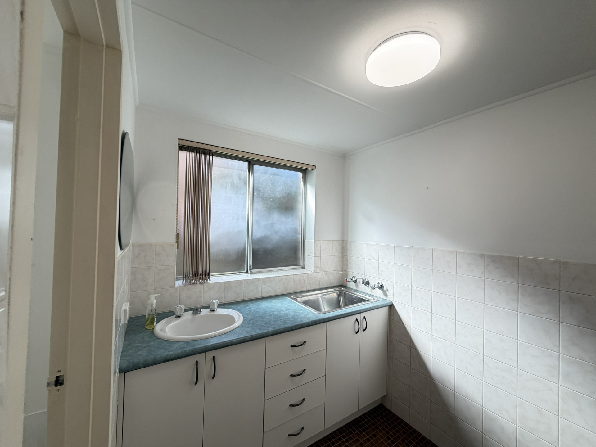 4/47 Beach Road — photo 11 of 17