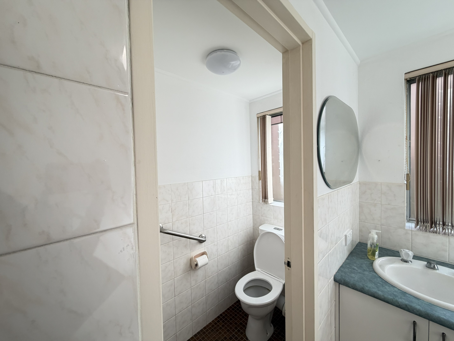 4/47 Beach Road — photo 12 of 17