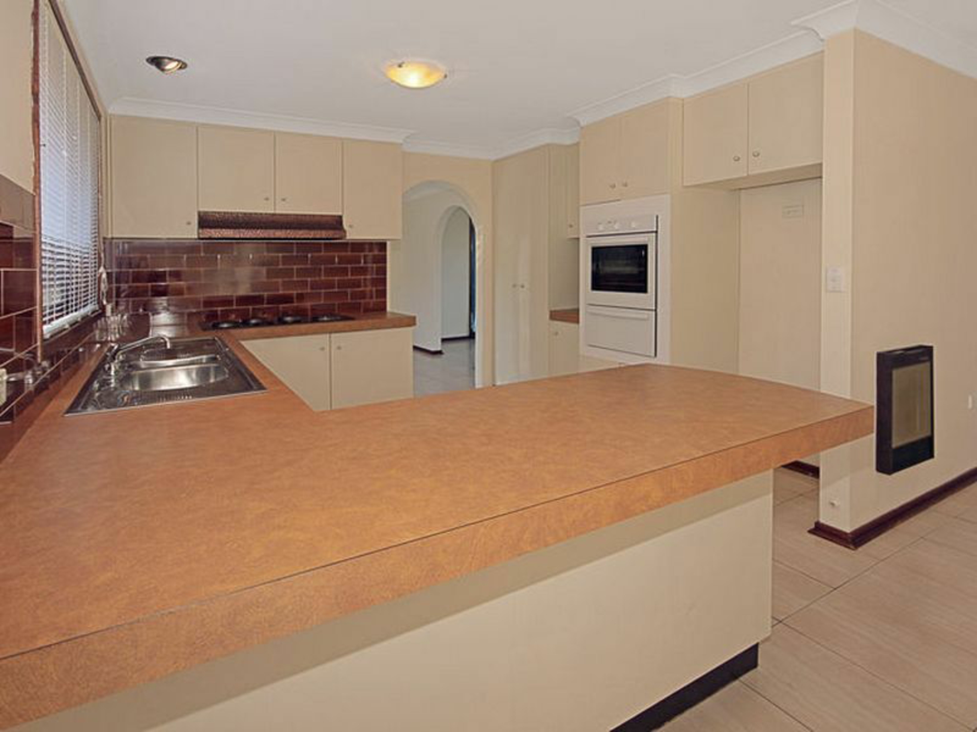 620 Beach Road — photo 5 of 13