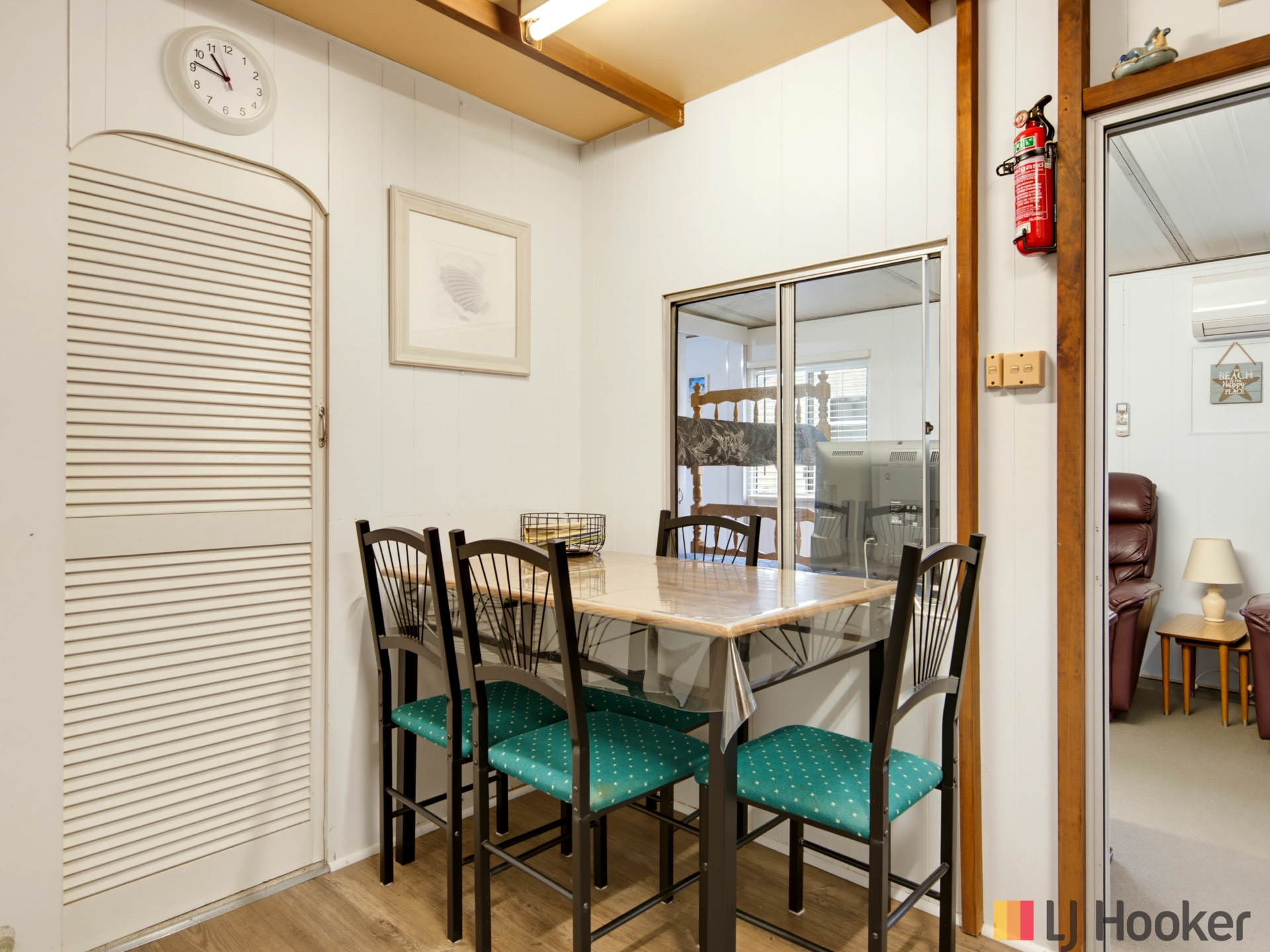 007/51 Beach Road — photo 12 of 27