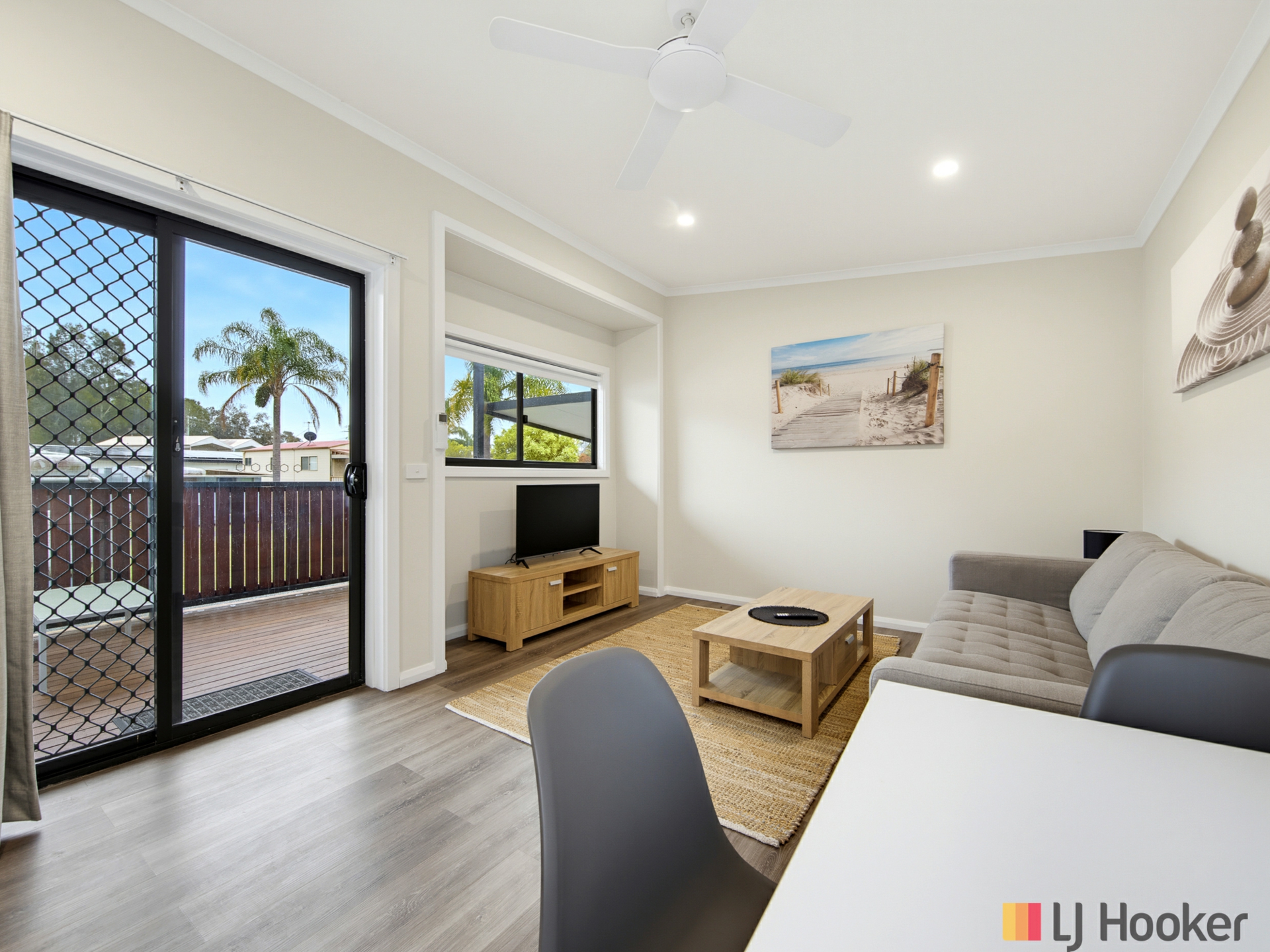 Site 70/414 Beach Road — photo 4 of 23