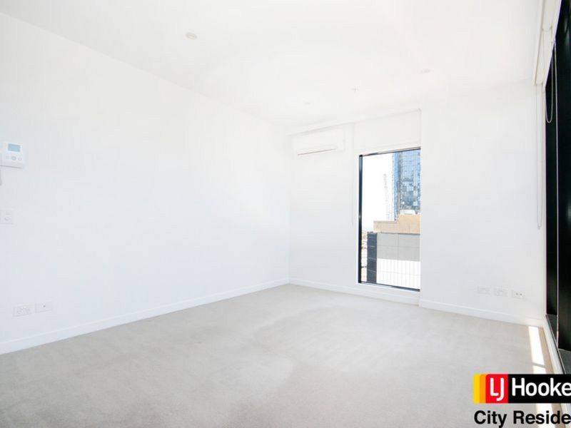 2207/250 City Road, SOUTHBANK