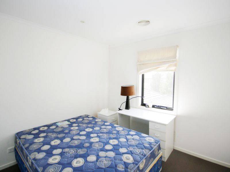 39 Evergreen Boulevard, CLAYTON SOUTH
