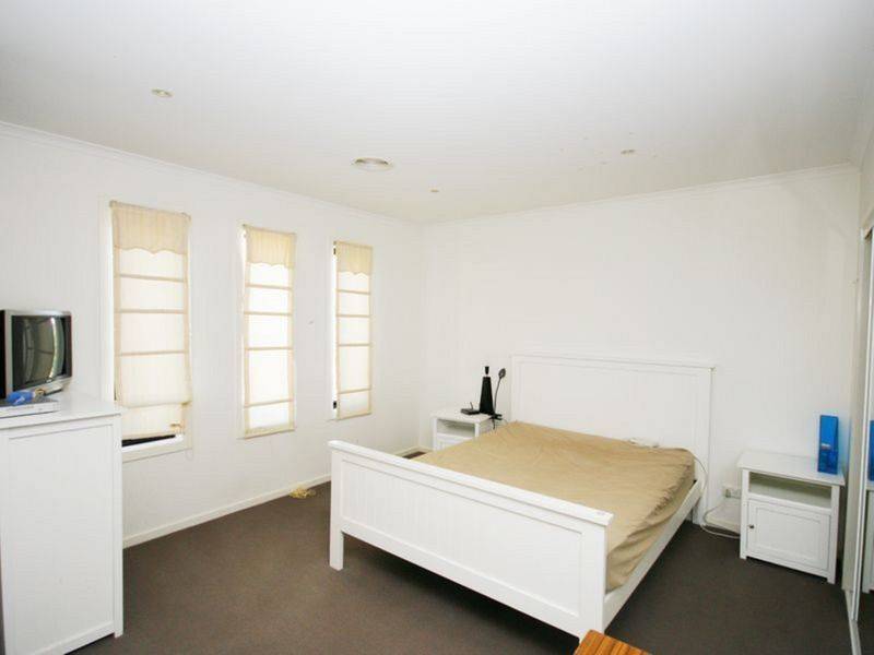 39 Evergreen Boulevard, CLAYTON SOUTH