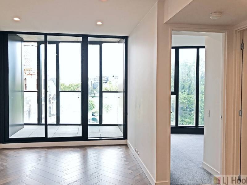 422/555 St Kilda Road, MELBOURNE