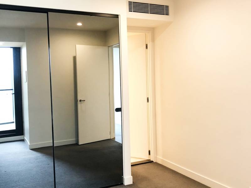422/555 St Kilda Road, MELBOURNE