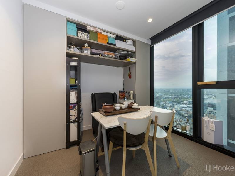 2310/462 Elizabeth Street, MELBOURNE