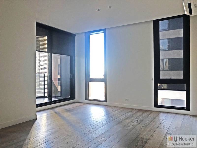 2409/398 Elizabeth Street, MELBOURNE