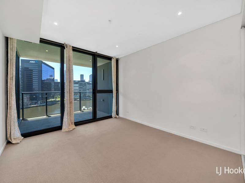 1005/1 Point Park Crescent, DOCKLANDS
