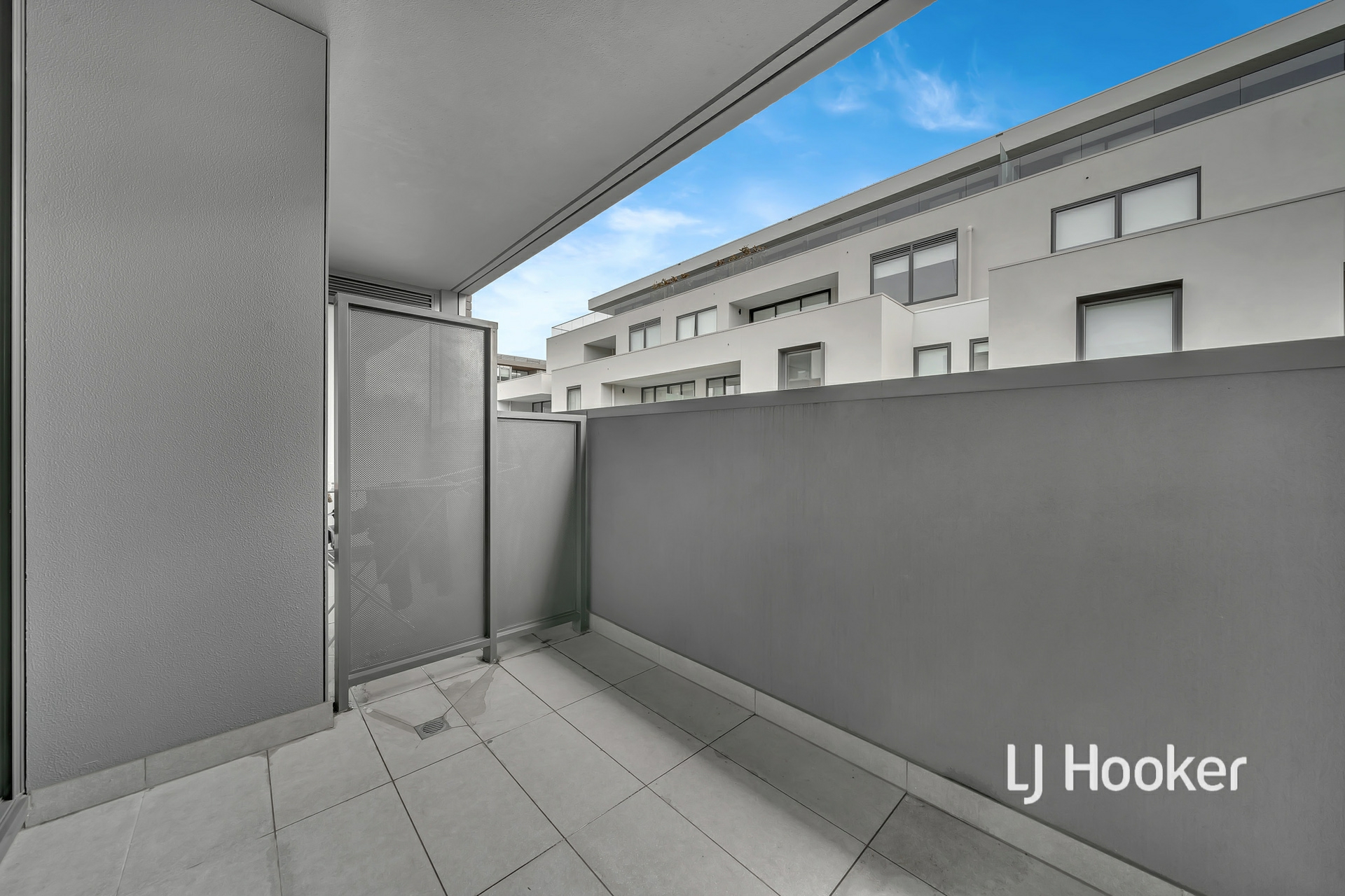 127F/11 Bond Street — photo 10 of 12