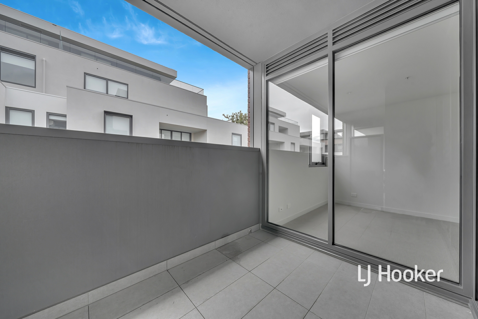 127F/11 Bond Street — photo 12 of 12