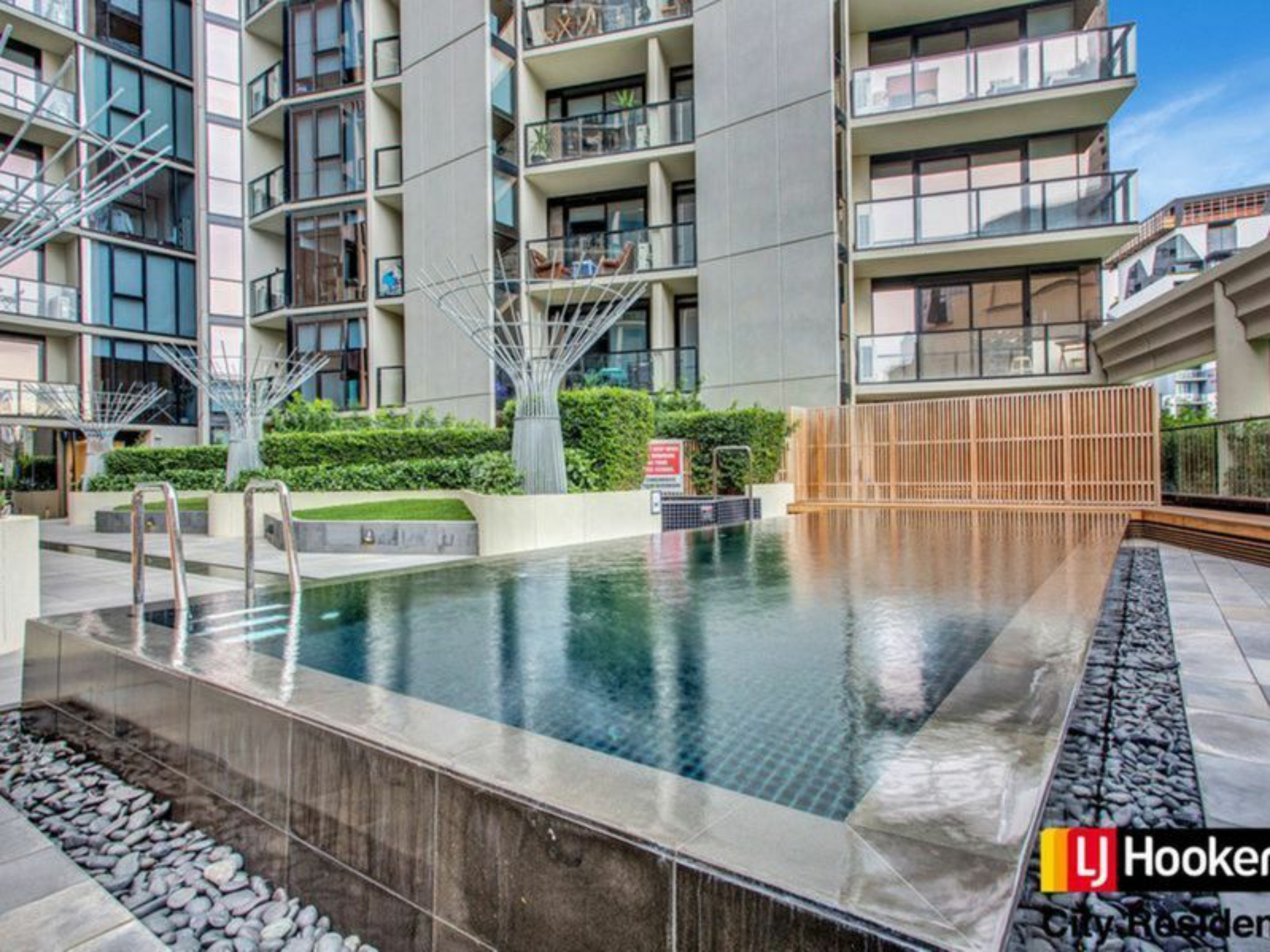 124/4-10 Daly Street — photo 9 of 10