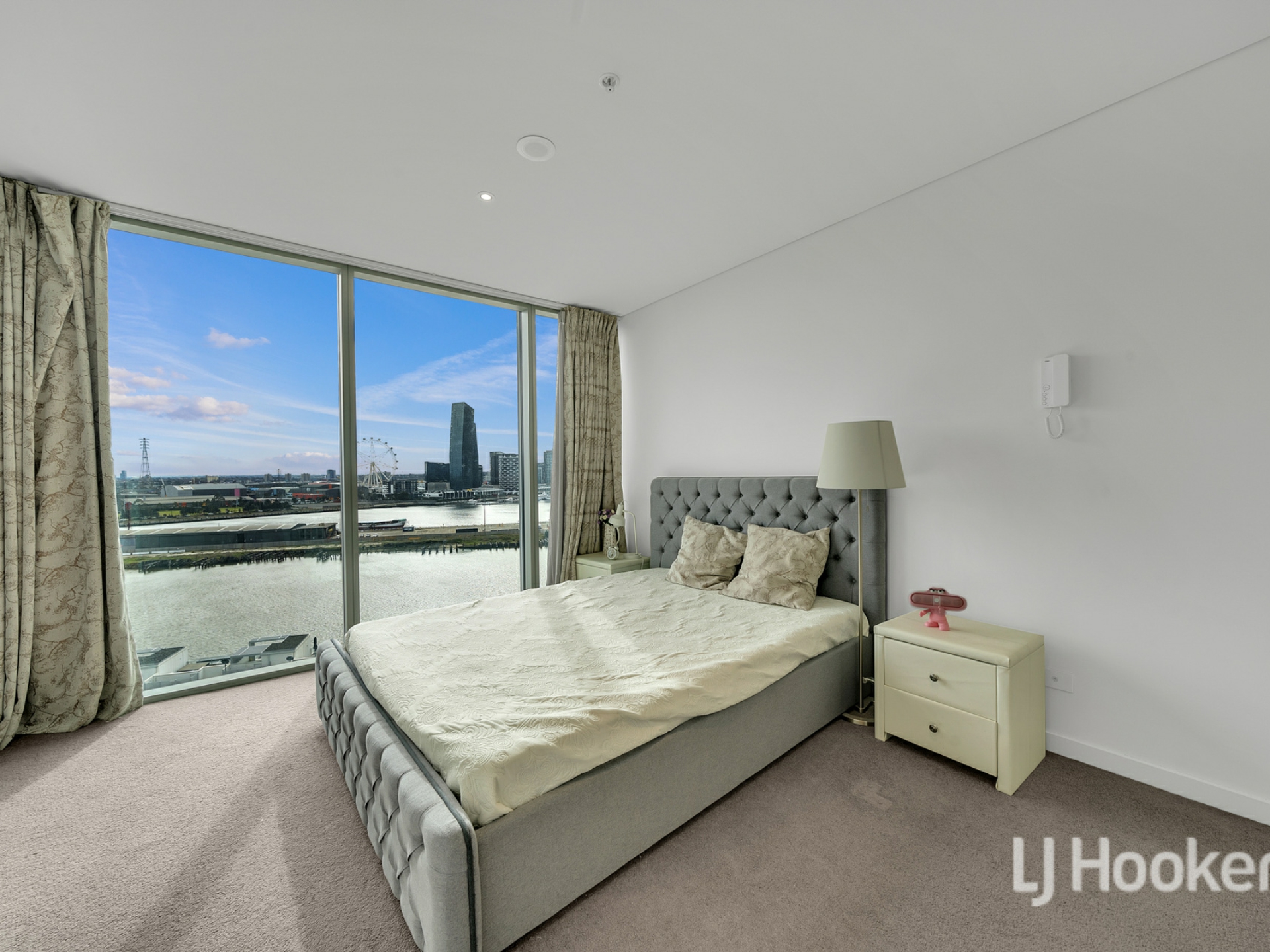 1101/81 South Wharf Drive, DOCKLANDS