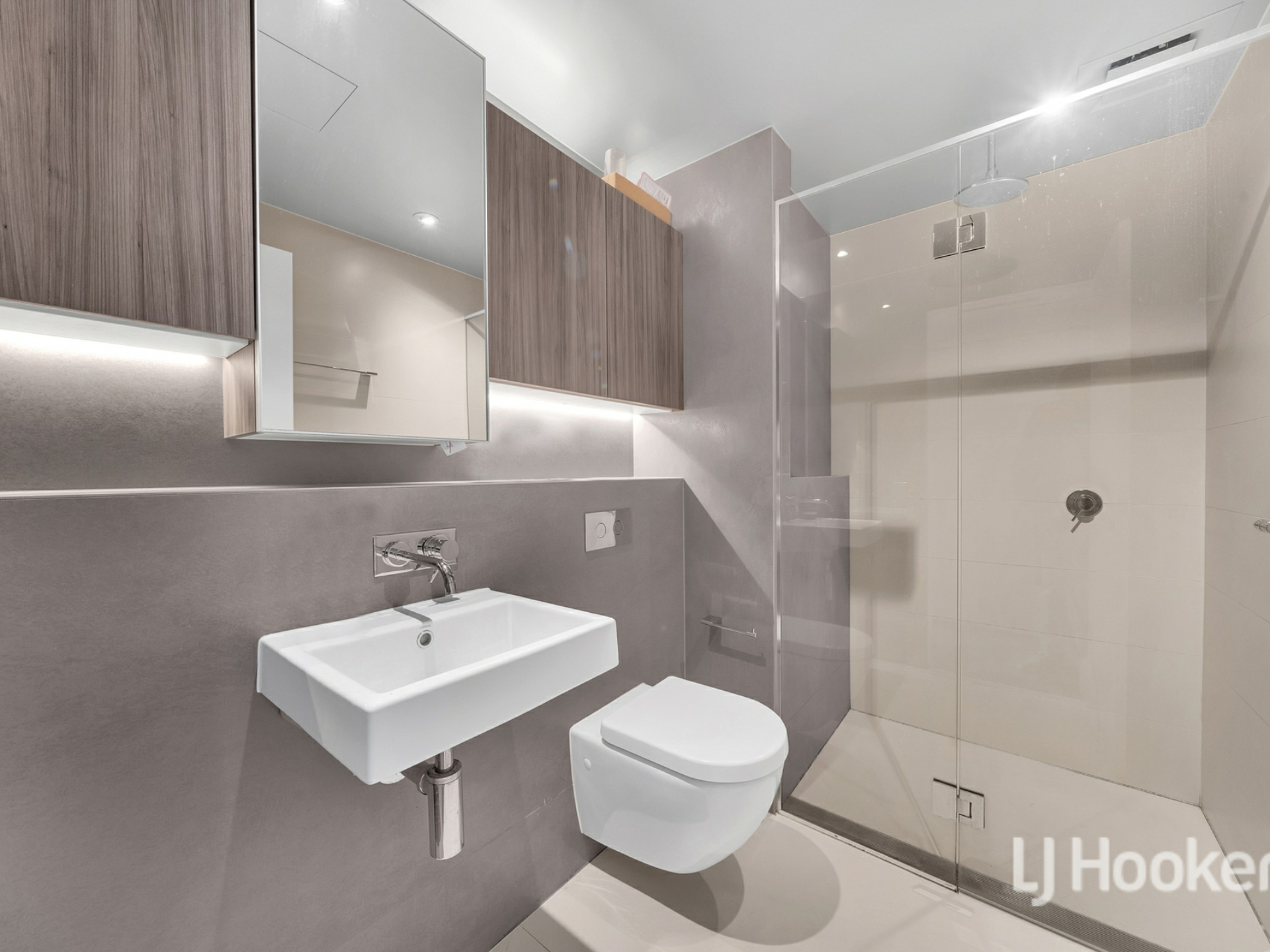 1101/81 South Wharf Drive, DOCKLANDS