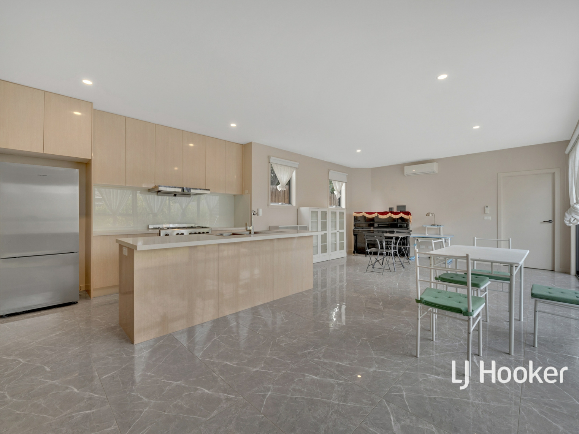 1/3 Avon Court, GLEN WAVERLEY