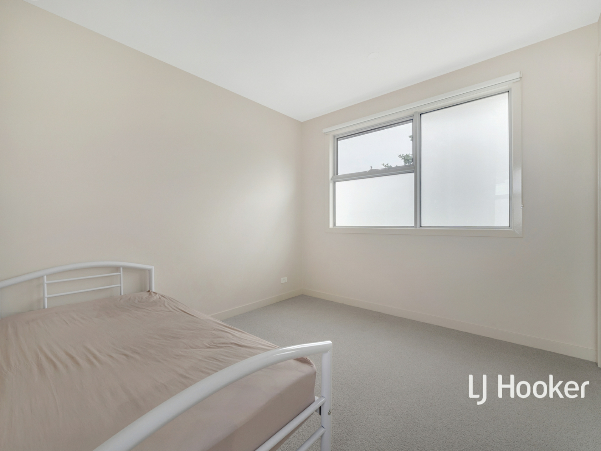 1/3 Avon Court, GLEN WAVERLEY