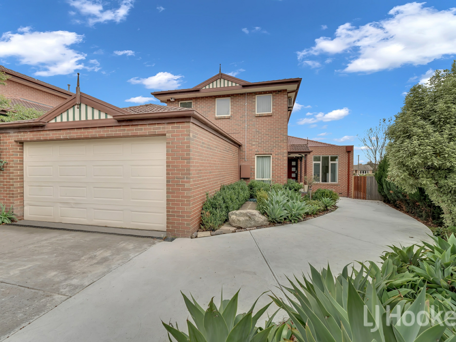 61 Ray Drive, BALWYN NORTH