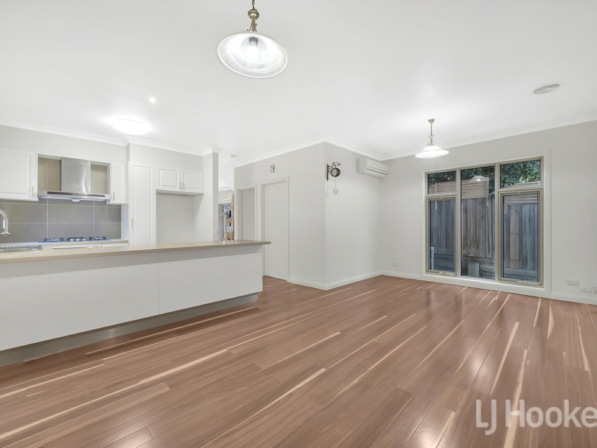 61 Ray Drive, BALWYN NORTH