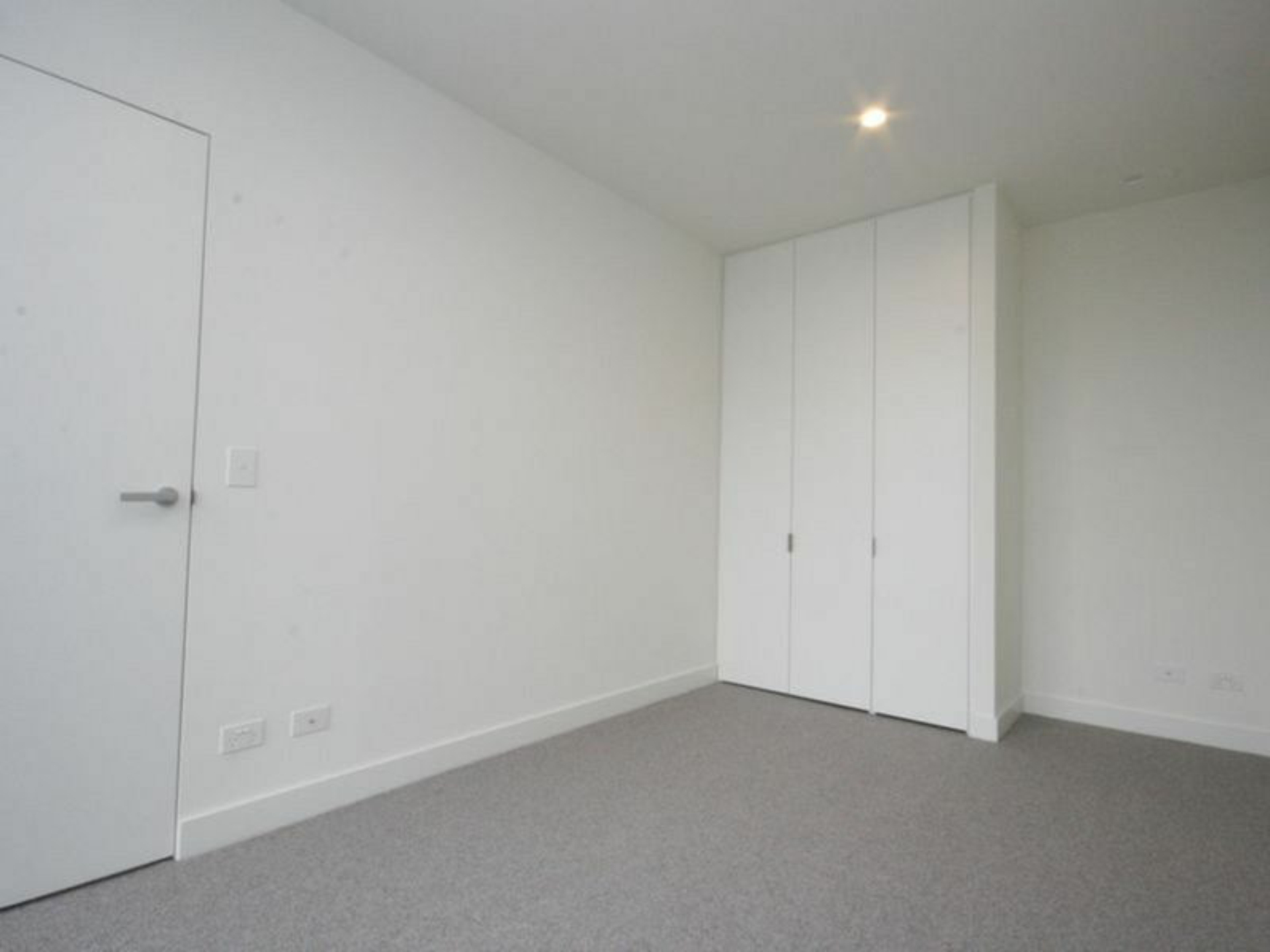 1113/28 Bouverie Street, CARLTON