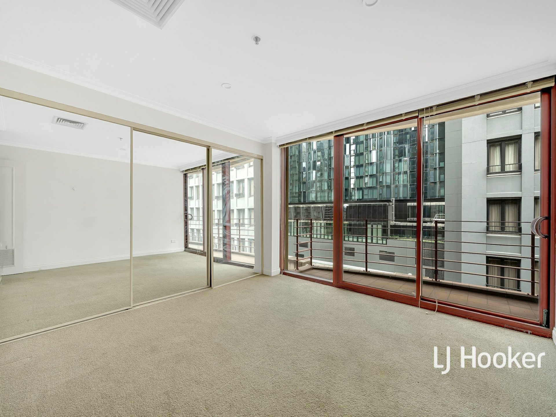 902/398 Lonsdale Street, MELBOURNE