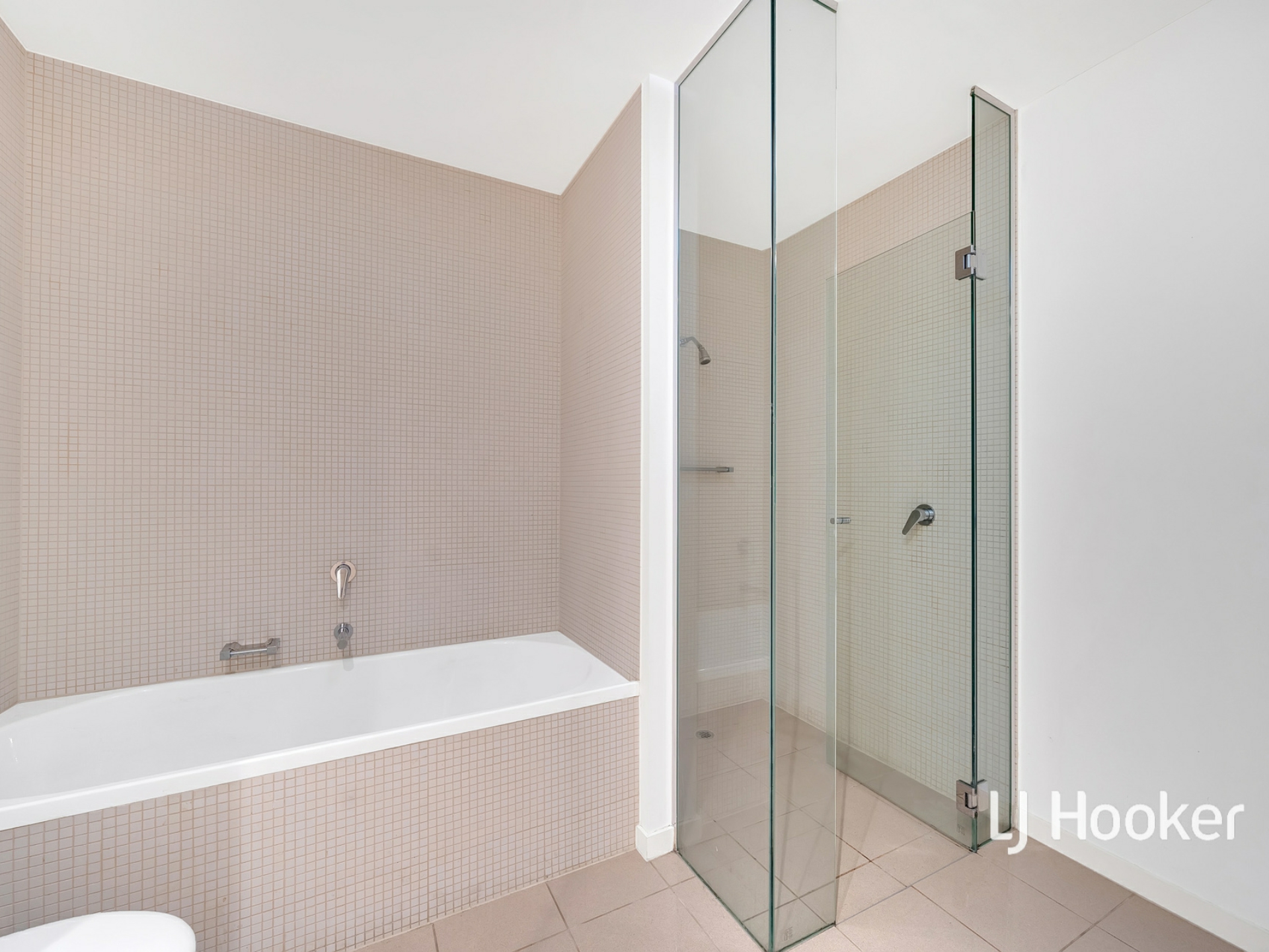 306/30 Rakaia Way, DOCKLANDS