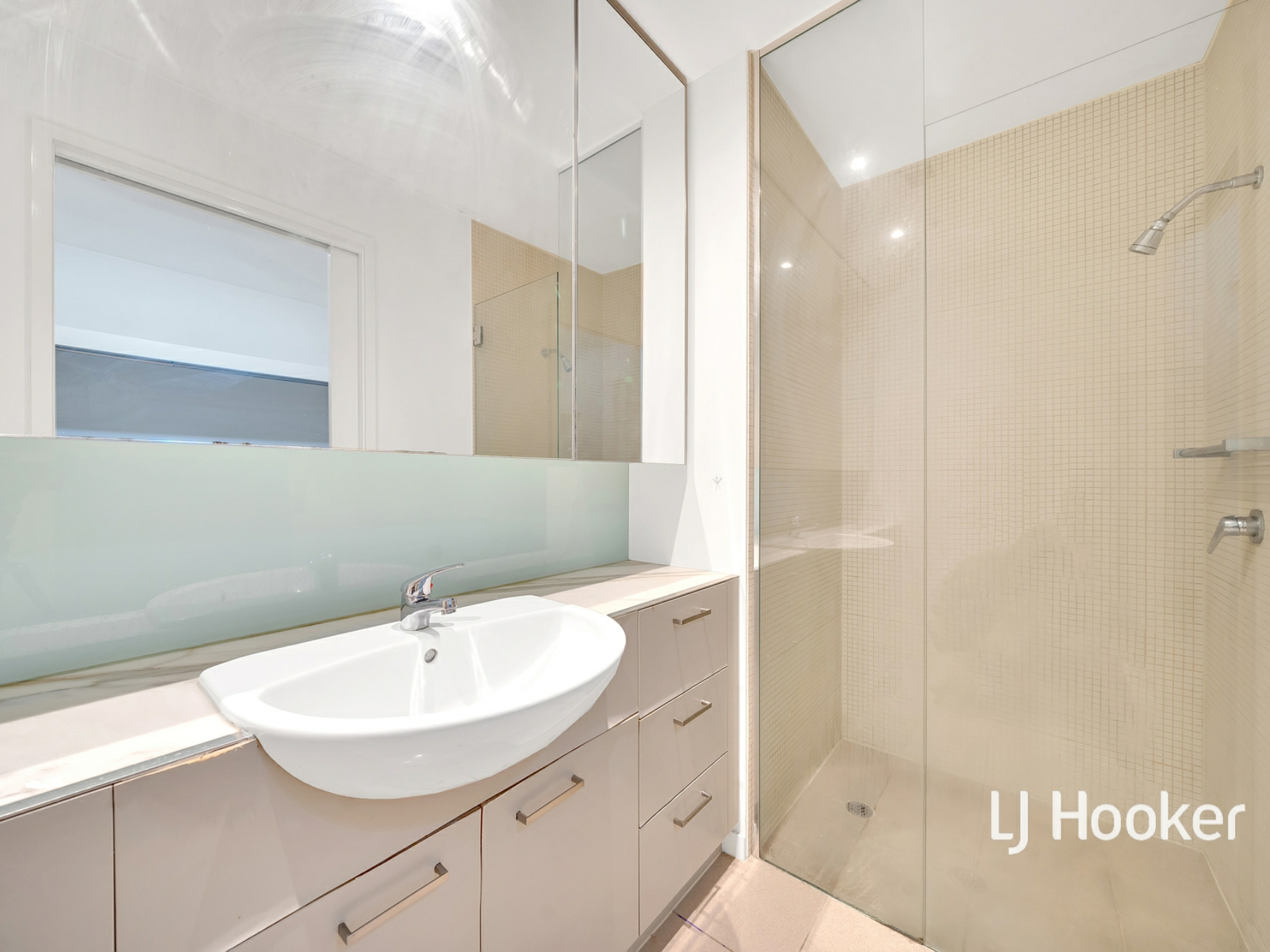 306/30 Rakaia Way, DOCKLANDS